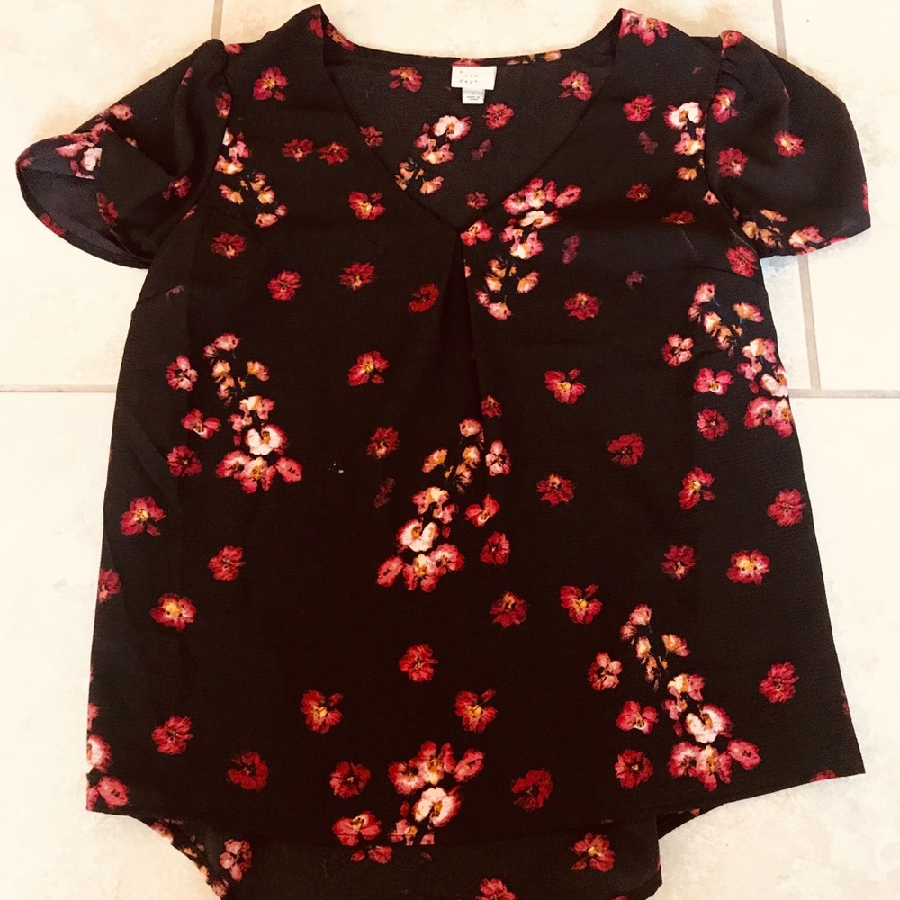 A New Day Black Floral Top